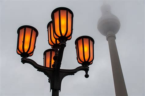 텔레비전 탑 가로등 베를린 거리 Pixabay의 무료 사진