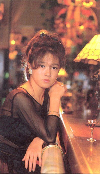 中森明菜 akina nakamori 1980s idolo magazine 人物画 昭和 アイドル 歌姫