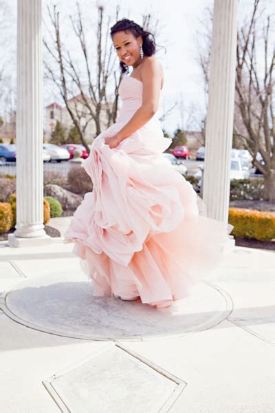 Vera wang wedding dresses are known around the world for their sophisticated drama and feminine detailing, perfect for the modern bride. Pretty Blush Vera Wang Wedding Gown - Pennsylvania Wedding