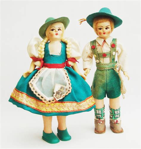 world-costume-dolls-dolls-from-vietnam,-brazil,-austria