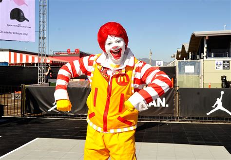 Inside Mysterious Disappearance Of Ronald Mcdonald After Killer Clown Craze The Us Sun