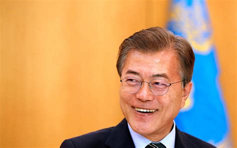 __president every five years, korean citizens above the age of 20 elect the president in a nationwide, direct, equal and secret ballot. South Korean President Threatens to Destroy North Korea ...