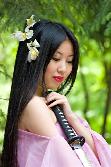 bella donna giapponese fotografia stock immagine di capelli 14757244