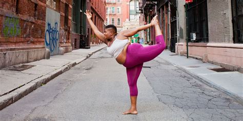 Jessamyn Stanley Shares Her Favorite Yoga Moves Plus Size Yogi