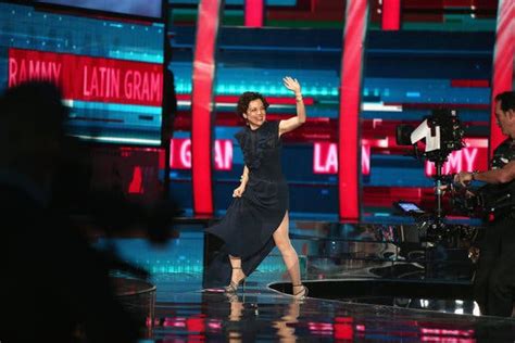 At Latin Grammys Suave Ballads Raucous Emoting And A Rare Political