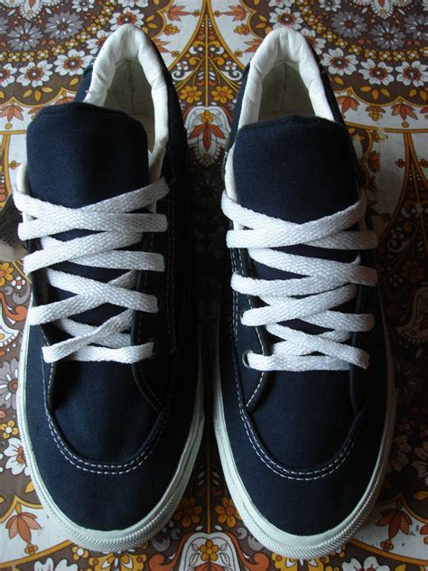 Check out our vans shoelace size guide vans authentic eyelet count 5 stock lace length 42/106cm recommended size medium lace shape flat view laces vans era laces by style. theothersideofthepillow: vintage VANS navy canvas lace up RARE stYle SQUARE ROOT LOGO 1990's ...