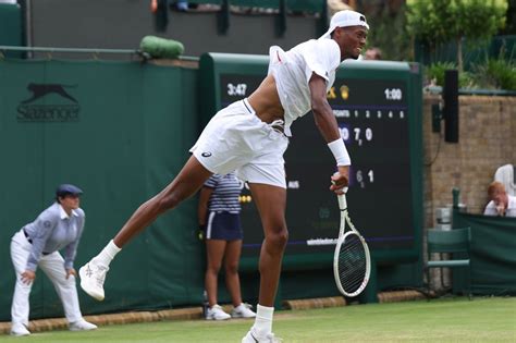 Usa S Chris Eubanks Upsets Stefanos Tsitsipas To Reach Wimbledon Quarterfinals
