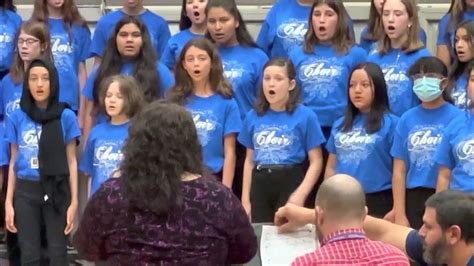 Lively Middle School Choir Christmas Concert Song 3 Youtube