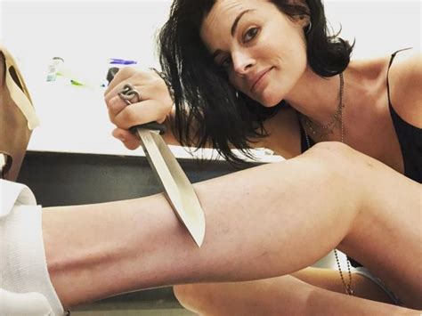 Jaimie Alexander Hot Bikini Pictures Looking Very Sexy In Short Haircut