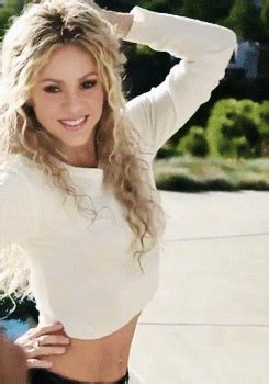 Preciosa Shakira Mebarak Share Gif Twerk Giphy Animated Gif