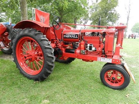 pin by julie van fosson robinson on tractors farmall tractors tractors farmall