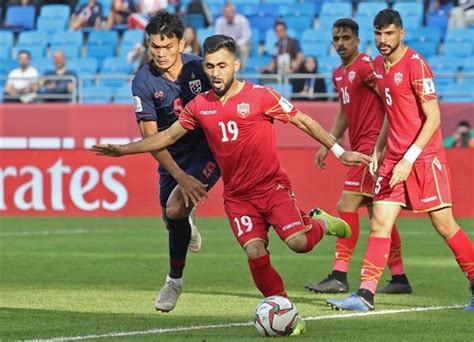 لا بس منتخب ألامارت ضعيفففف. بالفيديو | منتخب البحرين يخطف فوز ثمين من إيران في تصفيات ...