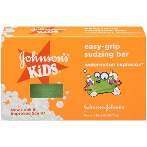 Johnsons Kids E Z Grip Soap Soap Bar And Pouch Berry Punch