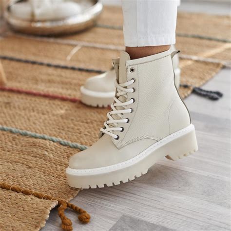Combat Boots Woman Nubuck Leather Material For Woman Lace Up Ankle
