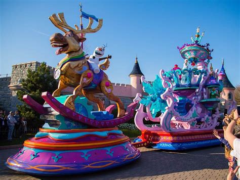 Disney Stars On Parade Disneyland Paris Parade