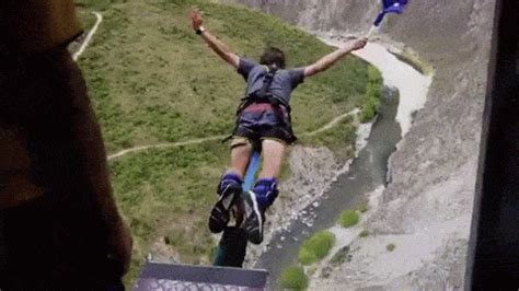 Extreme Bungy Jumping With Cliff Jump Shenanigans Play On In New
