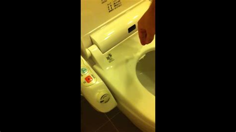 Automatic Toilet In Japan Youtube