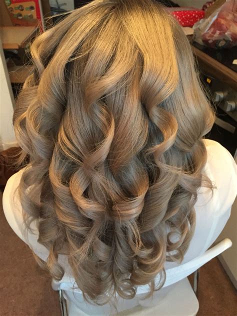 Friedman says toners that have more of a blue tint to neutralize any unwanted orange cast and. Soft beige blonde with the new pastel toners in wella ...
