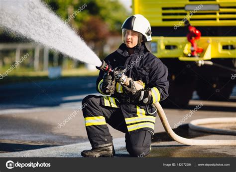 Browse millions of popular free fire wallpapers and ringtones on zedge and personalize designer ff on instagram: brandweerman morsen van water in de zone van de ...