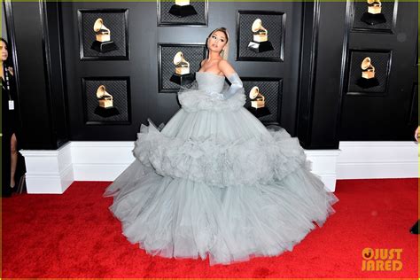 Ariana Grande Wows In Big Ball Gown On Grammys Red Carpet Photo