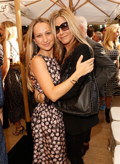 Jennifer Meyer And Jennifer Aniston At Cfda Vogue Fashion Fund Event