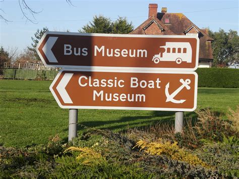Filesign For The Isle Of Wight Bus Museum Wikimedia Commons
