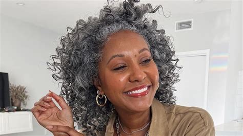 Aggregate 78 Naturally Curly Gray Hairstyles Super Hot Ineteachers