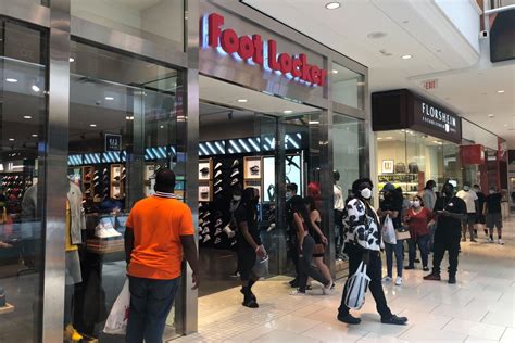 Foot Locker Q1 Sales Fell More Than 43 Stores Starting To Reopen