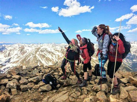 25 Tips Mendaki Gunung Bagi Wanita Pemula Persiapan Mendaki Gunung