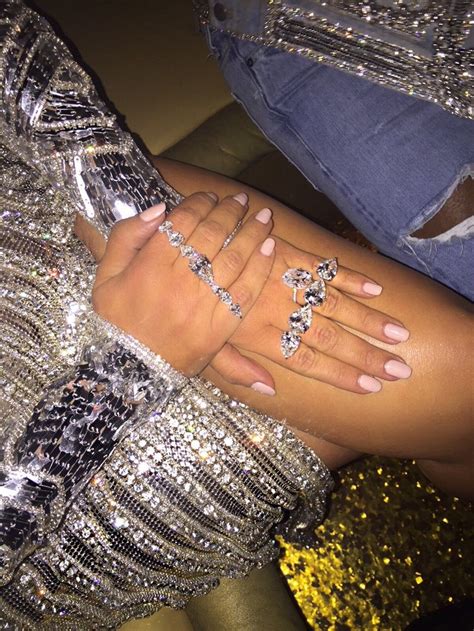 Khloe Kardashian Jewelry Trends Jewelry Bling