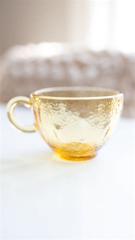 Four Vintage Hazel Atlas Informal Amber Glass Pebbletone Teardrop Tea