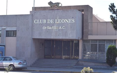 Derriban El Club De Leones Columnas De México