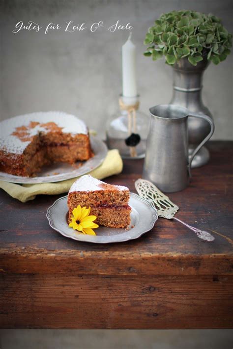 Durch das preiselbeermarmelade wird er schön saftig und bekommt eine fein säuerliche note. Buchweizentörtchen | Buchweizen torte, Schokokuchen ...