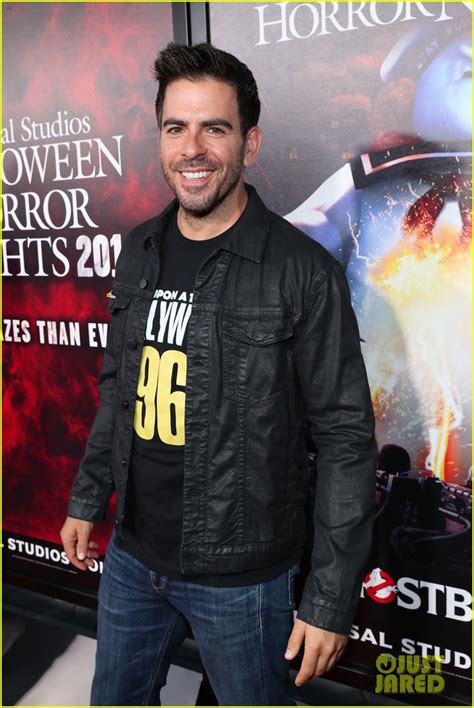 Jordan Peele Us Stars Check Out The Film S Maze At Universal Studios Halloween Horror