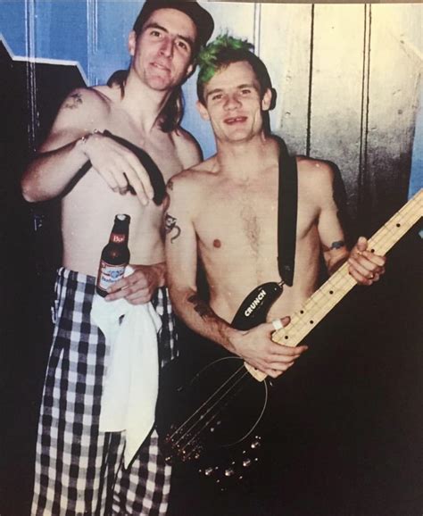 Classic Picture Of Les And Flea Two Amazing Bassists Rprimus