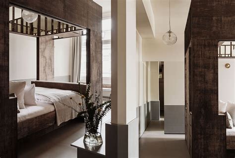 Jan 14, 2016 · a bruxelles, le pantone hotel, en référence au célèbre nuancier, fait la part belle à une décoration haute en couleurs. Michelberger Hotel Room Refurbishment in Berlin by ...