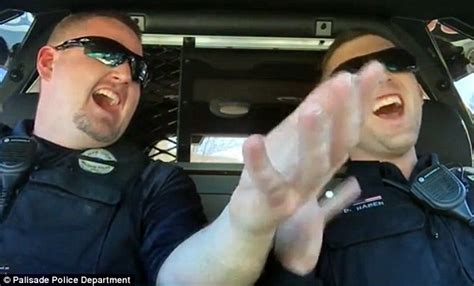 Colorado Police Officers Jam Out To Journey To Honor 16 Killed Cops Daily Mail Online