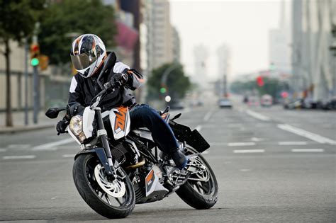 Ever since ktm duke 125cc was launched in europe every bike enthusiast just waiting to see ktm duke 125cc launch in india. KTM 200 Duke - Alle technischen Daten zum Modell 200 Duke ...