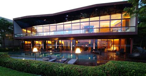 Inside Singapore's most extravagant homes