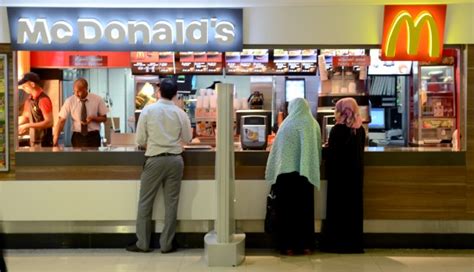 saudi arabia ends gender segregated entrances in restaurants motherhood in style magazine