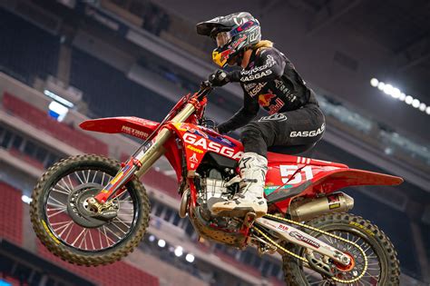 As nouns the difference between qualify and qualifying. 2021 Houston Two Supercross Qualifying Report | Swapmoto Live