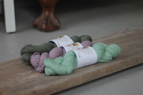 Maruma Yarns 100 Wool Yarn 62 Wool Mitten Wool Sock Yarn Etsy