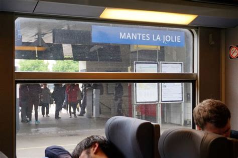 『次の電車にしてくださいって、そ、そんなぁで、ノートルダムにダッシュ！ 新緑のドイツ・フランスの旅5 1』パリフランスの旅行記・ブログ