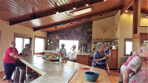 The pioneer woman's lodge on drummond ranch is open to free tours throughout the year. Visiting the Pioneer Woman Mercantile - Splendry