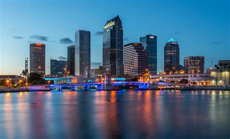 Lynn Wiezycki Photography Downtown Tampa Skyline