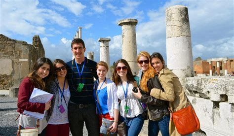 Top 5 Bountiful Benefits Of Studying Abroad You Need To Know!