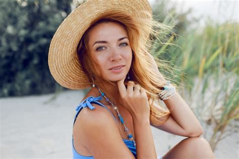 Free Photo Close Up Summer Portrait Of Cheerful Beautiful Woman In Straw Hat Relaxing On Sunny