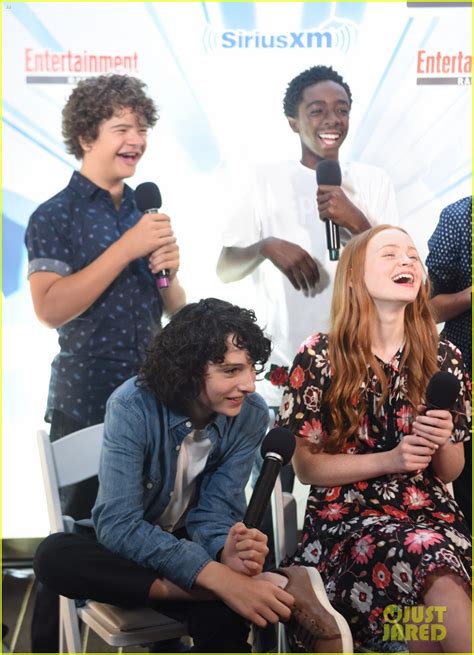 Full Sized Photo Of Stranger Things Cast At Comic Con 2017 28 New