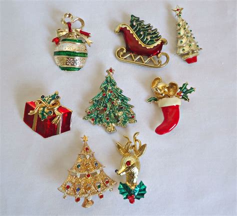 8 Vintage Christmas Pins Enamel Rhinestones Brooches Brooch Etsy
