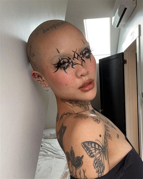 Mei Pang On Instagram “graphic Liner And Bleached Brows 4ever • • • Nyxcosmetics Epic Ink